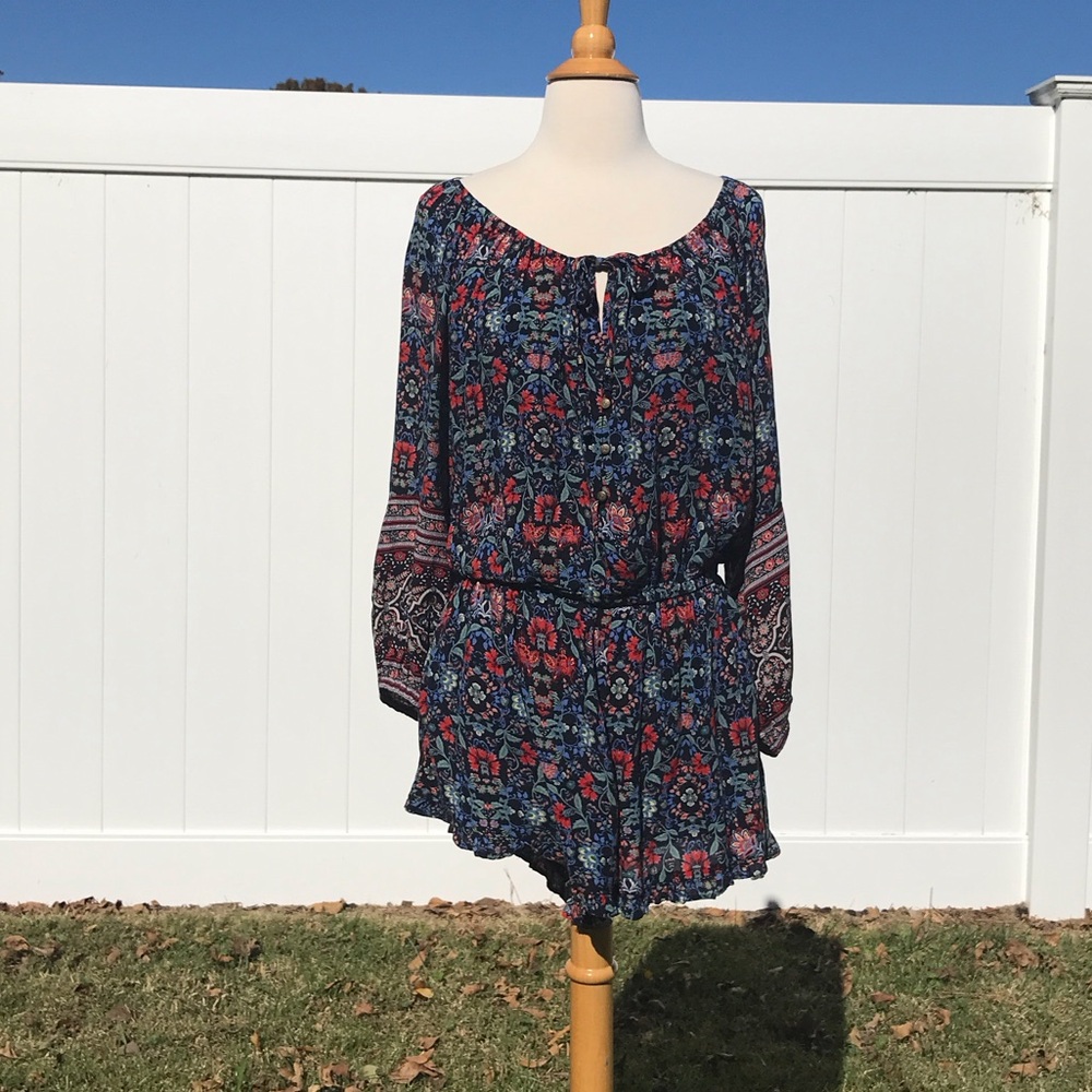 NWT American Eagle Outfitters Floral Long Sleeve Romper Tie Neckline Size Medium